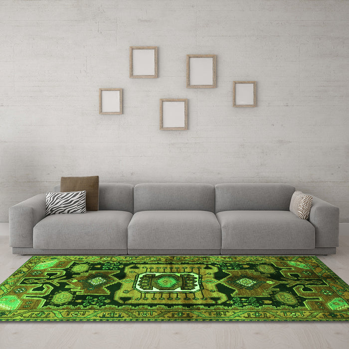Machine Washable Persian Green Traditional Area Rugs in a Living Room,, wshtr3959grn