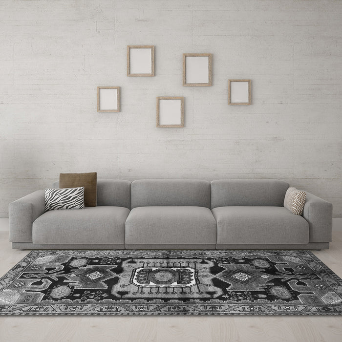 Machine Washable Persian Gray Traditional Rug in a Living Room,, wshtr3959gry