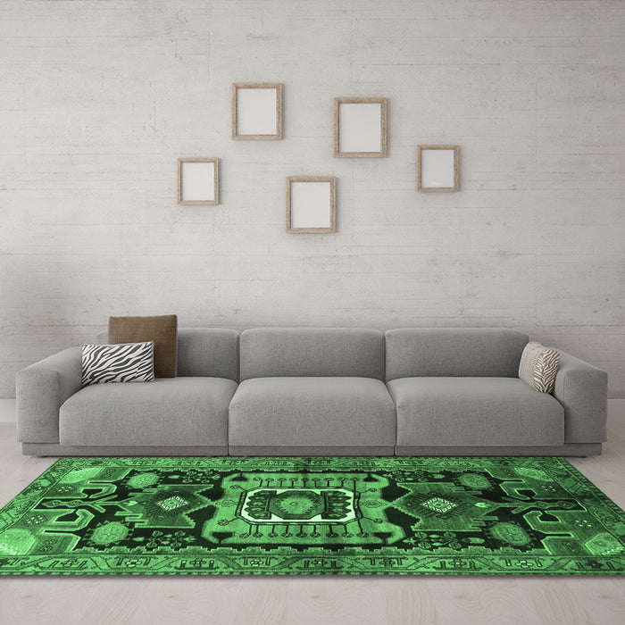 Machine Washable Persian Emerald Green Traditional Area Rugs in a Living Room,, wshtr3959emgrn