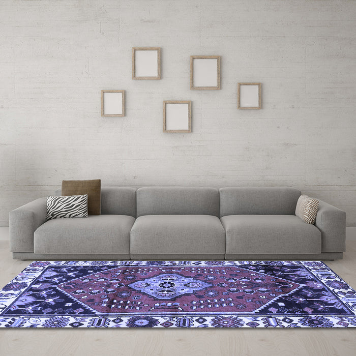Machine Washable Persian Blue Traditional Rug in a Living Room, wshtr3962blu