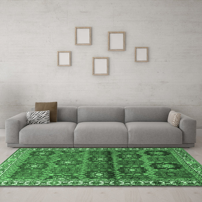 Machine Washable Persian Emerald Green Traditional Area Rugs in a Living Room,, wshtr3969emgrn