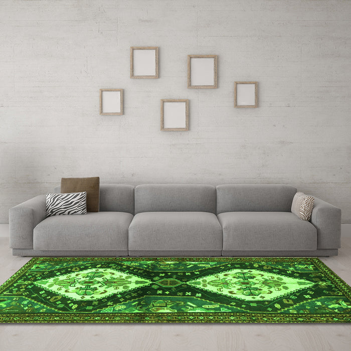 Machine Washable Persian Green Traditional Area Rugs in a Living Room,, wshtr3970grn