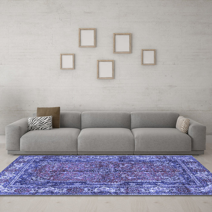 Machine Washable Persian Blue Traditional Rug in a Living Room, wshtr3976blu