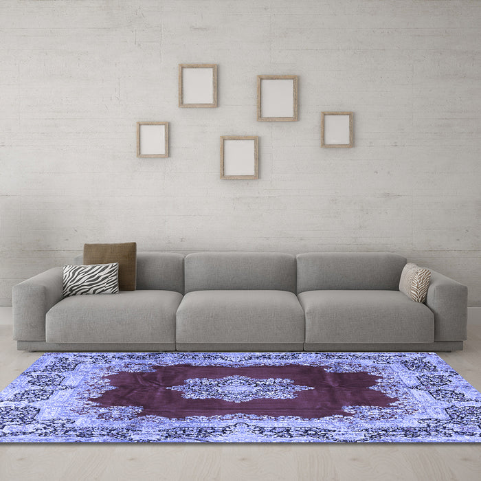 Machine Washable Medallion Blue Traditional Rug in a Living Room, wshtr3979blu