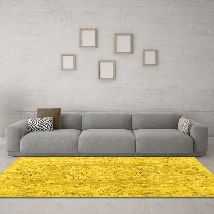 Machine Washable Persian Yellow Traditional Rug in a Living Room, wshtr3980yw