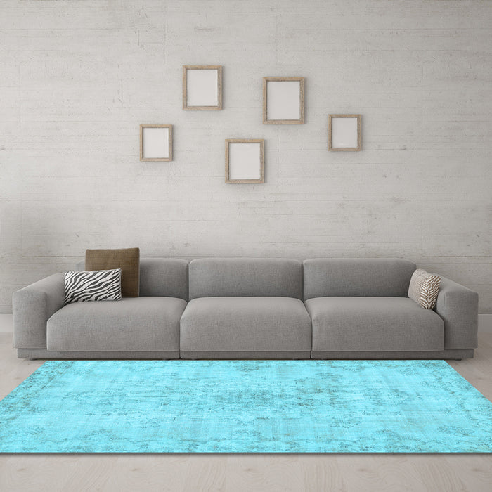 Machine Washable Persian Light Blue Traditional Rug in a Living Room, wshtr3981lblu