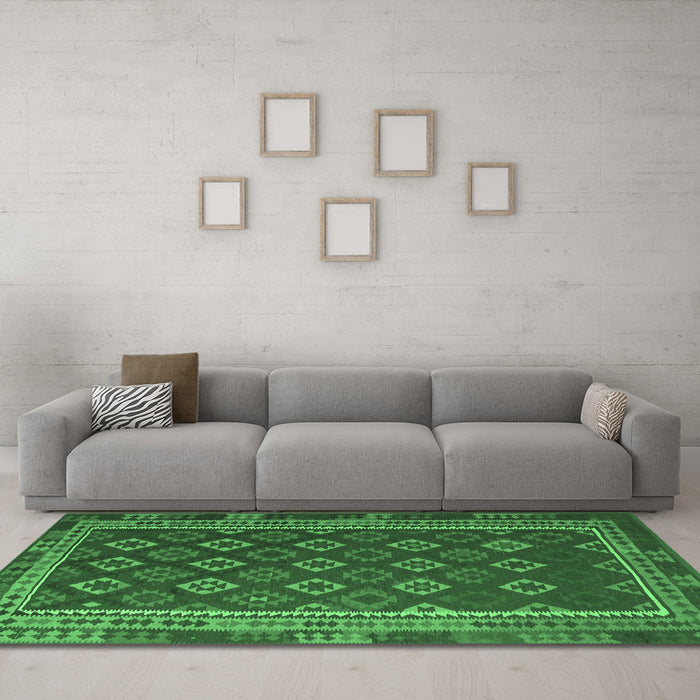 Machine Washable Southwestern Emerald Green Country Area Rugs in a Living Room,, wshtr3984emgrn
