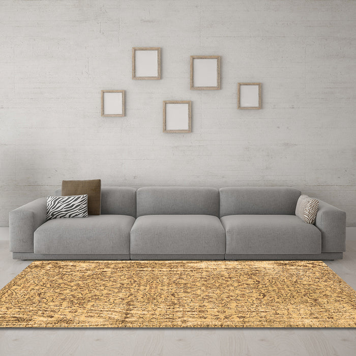 Machine Washable Persian Brown Traditional Rug in a Living Room,, wshtr3988brn