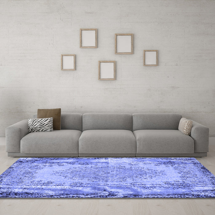 Machine Washable Persian Blue Traditional Rug in a Living Room, wshtr3989blu