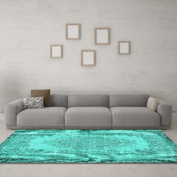 Machine Washable Persian Turquoise Traditional Area Rugs in a Living Room,, wshtr3989turq