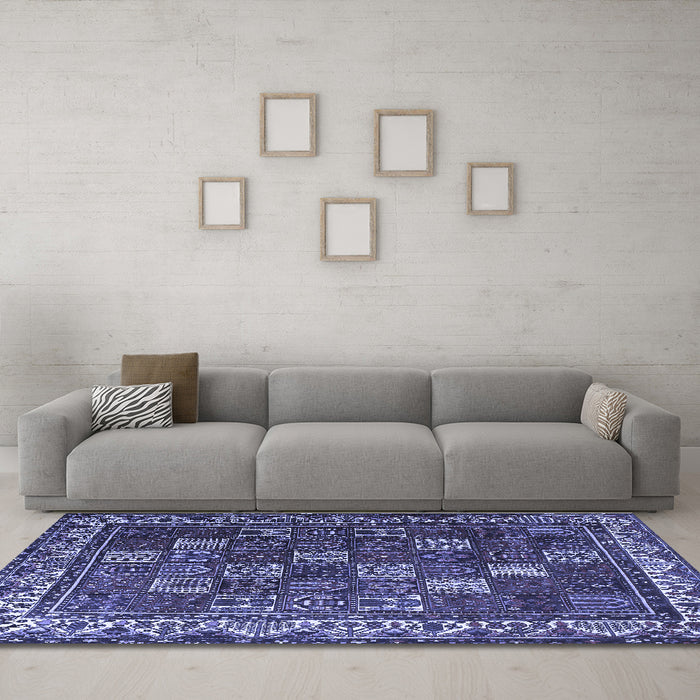 Machine Washable Persian Blue Traditional Rug in a Living Room, wshtr3993blu