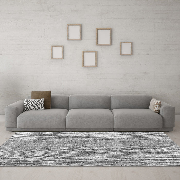 Machine Washable Persian Gray Traditional Rug in a Living Room,, wshtr3994gry