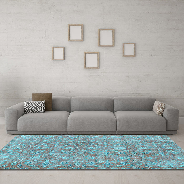 Machine Washable Persian Light Blue Traditional Rug in a Living Room, wshtr3994lblu
