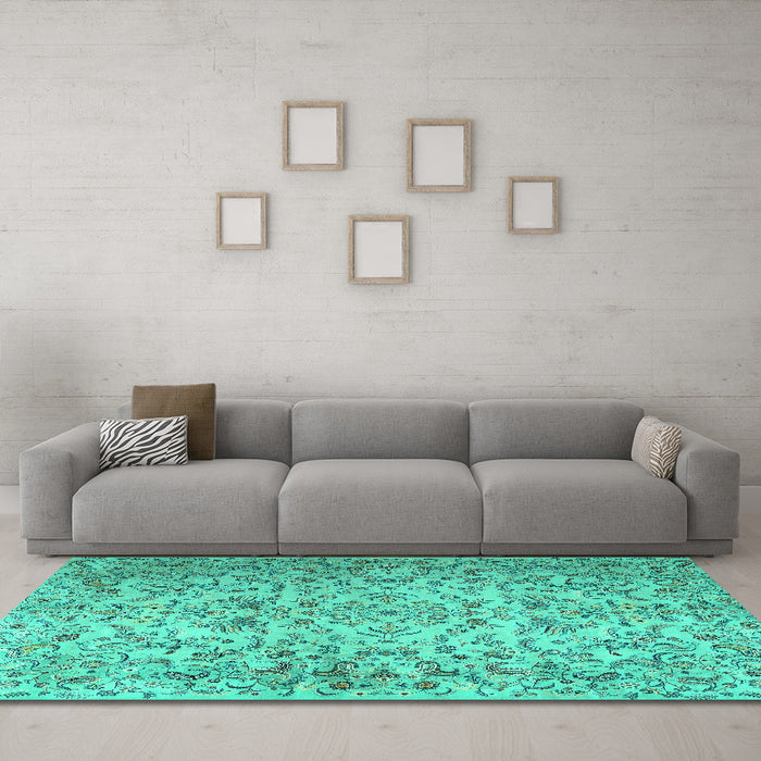 Machine Washable Persian Turquoise Traditional Area Rugs in a Living Room,, wshtr3995turq