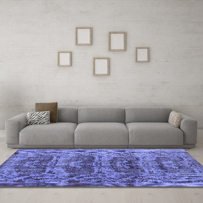 Machine Washable Persian Blue Traditional Rug in a Living Room, wshtr3996blu