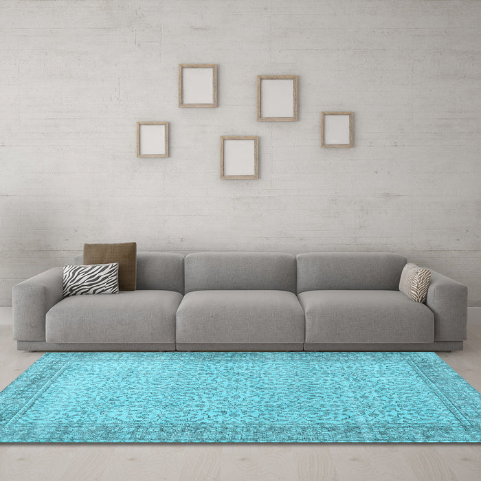 Machine Washable Persian Light Blue Traditional Rug in a Living Room, wshtr3997lblu