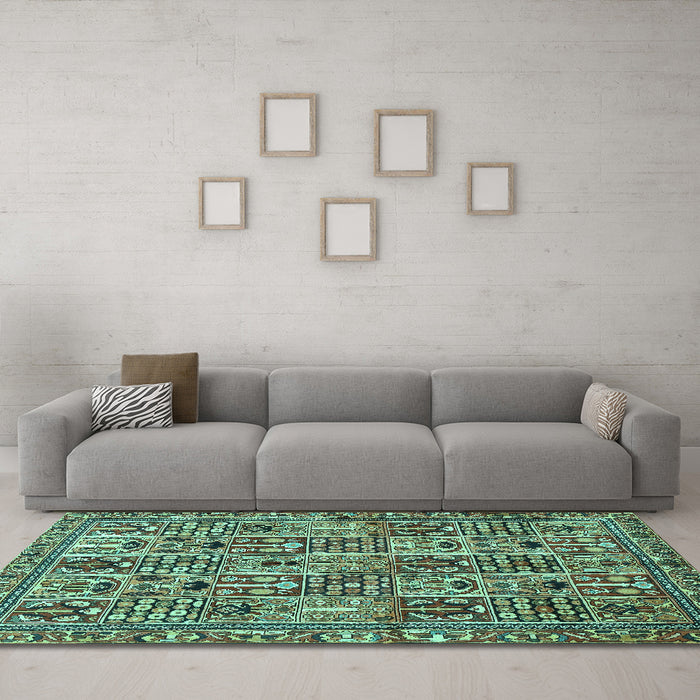 Machine Washable Persian Turquoise Traditional Area Rugs in a Living Room,, wshtr399turq