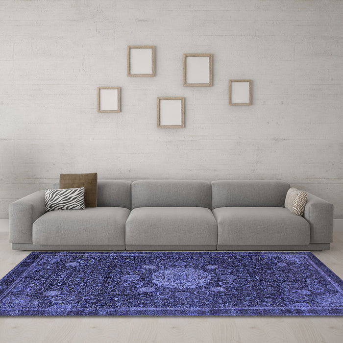 Machine Washable Medallion Blue Traditional Rug in a Living Room, wshtr39blu