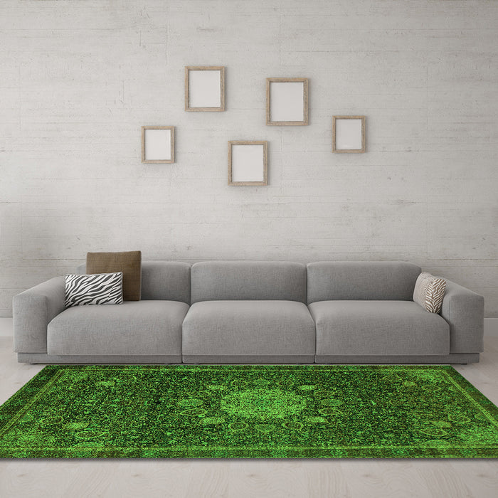 Machine Washable Medallion Green Traditional Area Rugs in a Living Room,, wshtr39grn