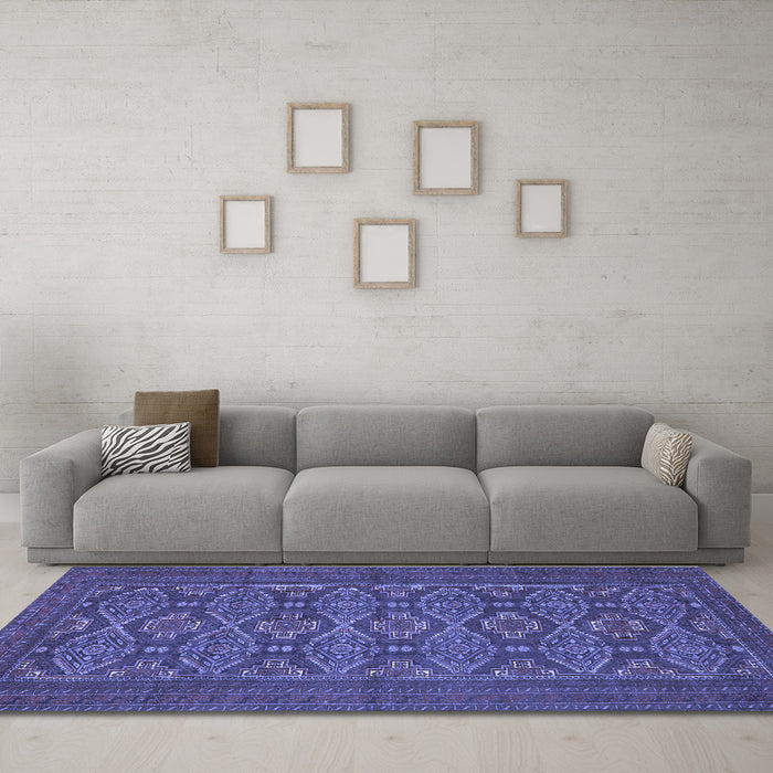 Machine Washable Persian Blue Traditional Rug in a Living Room, wshtr4002blu