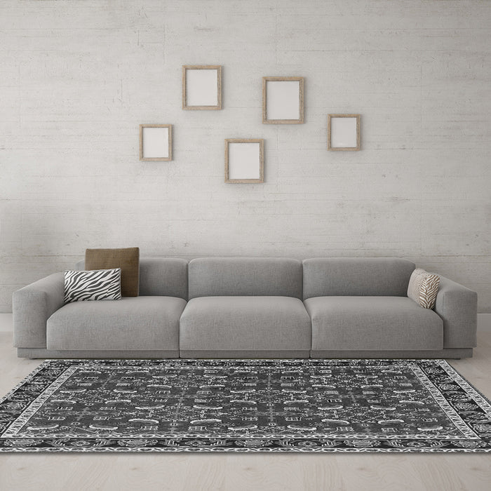 Machine Washable Persian Gray Traditional Rug in a Living Room,, wshtr4003gry
