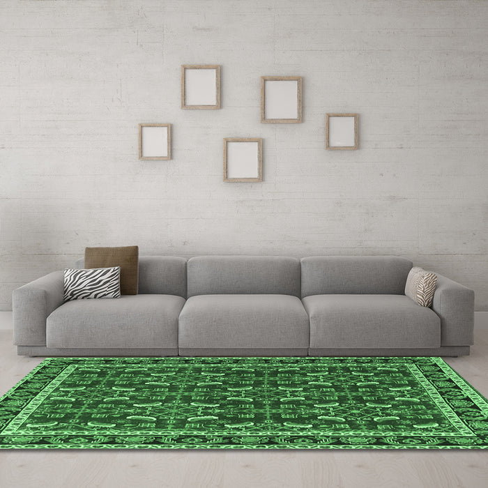 Machine Washable Persian Emerald Green Traditional Area Rugs in a Living Room,, wshtr4003emgrn