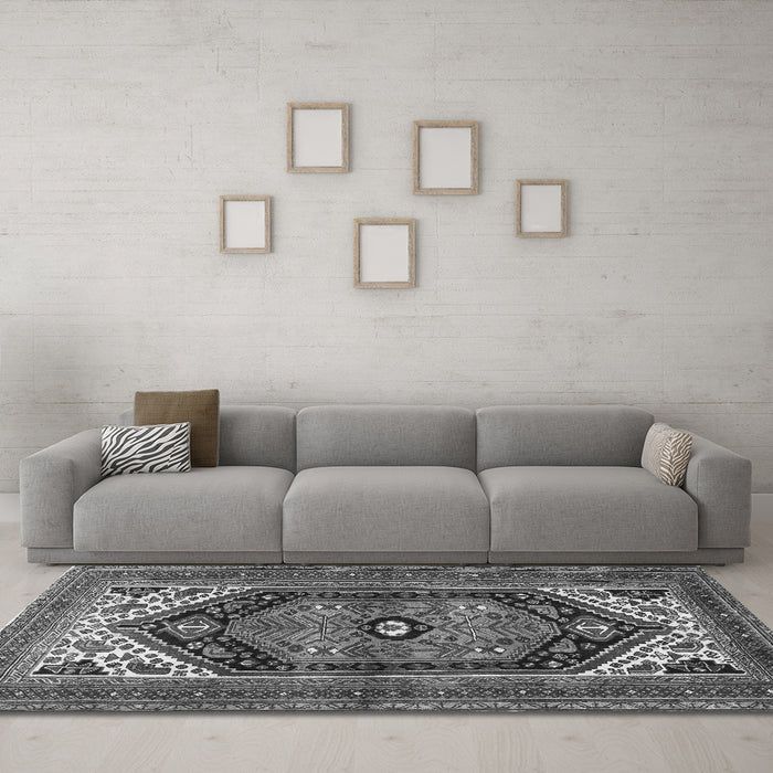 Machine Washable Persian Gray Traditional Rug in a Living Room,, wshtr400gry