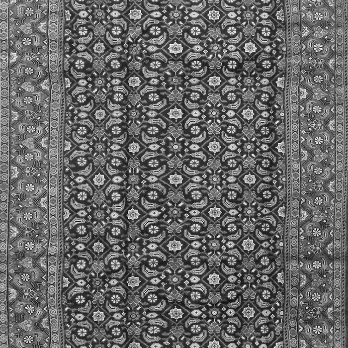 Serging Thickness of Machine Washable Persian Gray Traditional Rug, wshtr4011gry