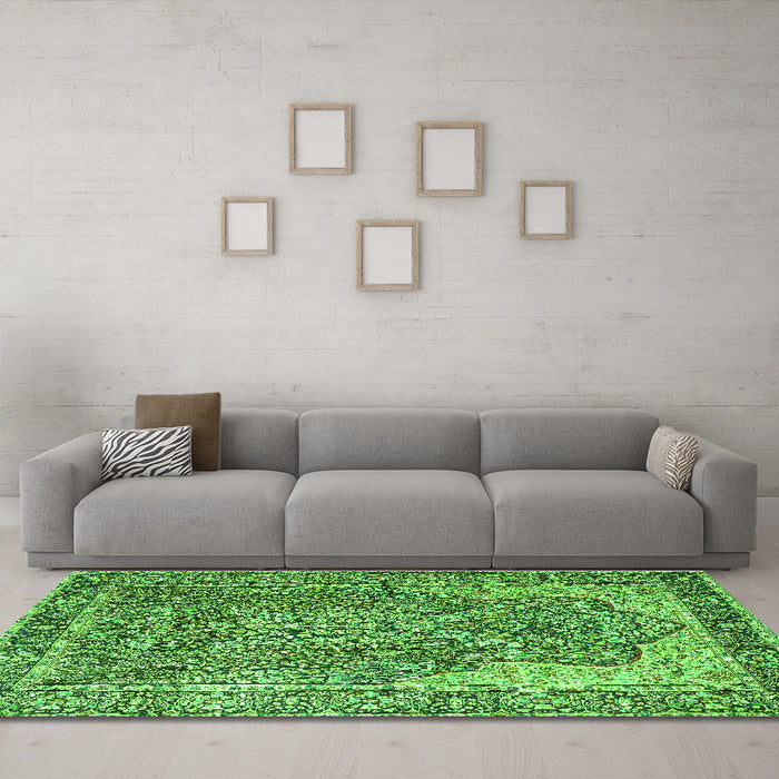 Machine Washable Persian Green Traditional Area Rugs in a Living Room,, wshtr4014grn