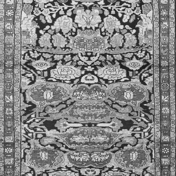 Serging Thickness of Machine Washable Persian Gray Traditional Rug, wshtr4019gry