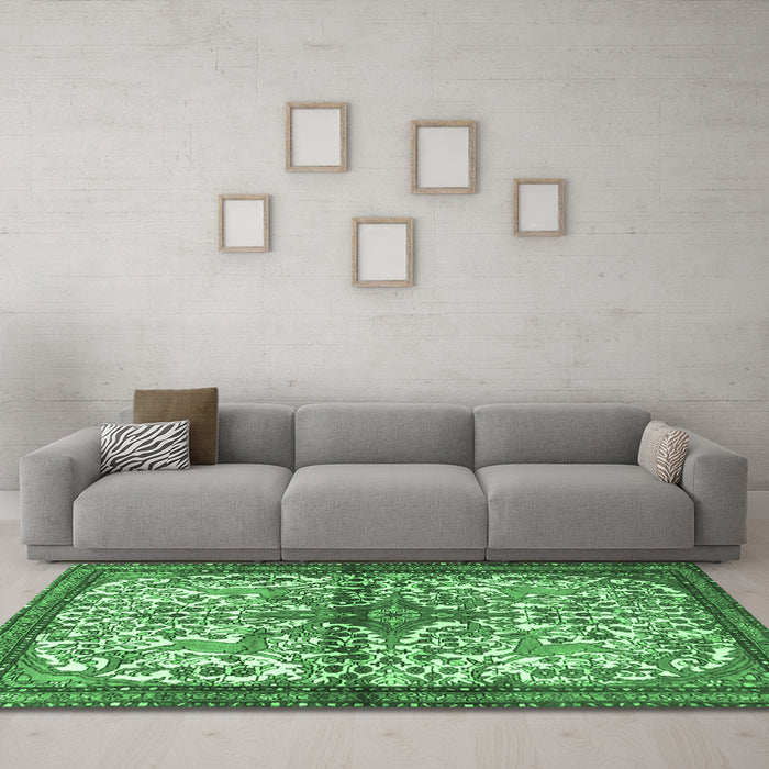Machine Washable Persian Emerald Green Traditional Area Rugs in a Living Room,, wshtr4021emgrn