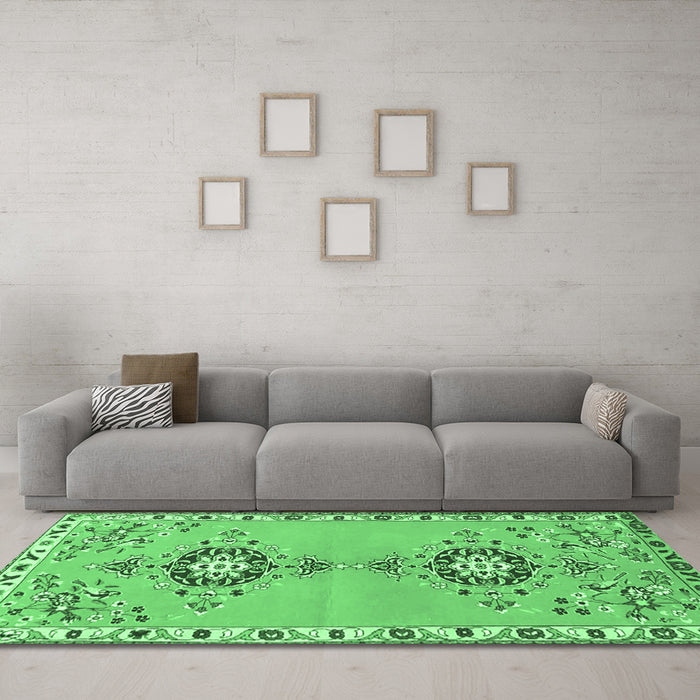 Machine Washable Persian Emerald Green Traditional Area Rugs in a Living Room,, wshtr4023emgrn