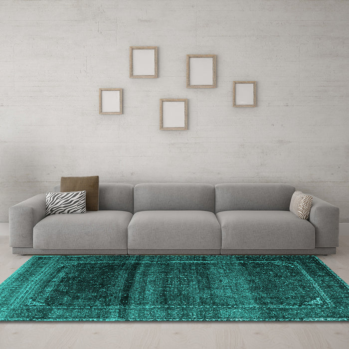 Machine Washable Persian Turquoise Traditional Area Rugs in a Living Room,, wshtr4025turq