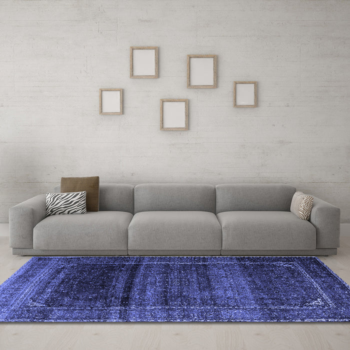 Machine Washable Persian Blue Traditional Rug in a Living Room, wshtr4025blu