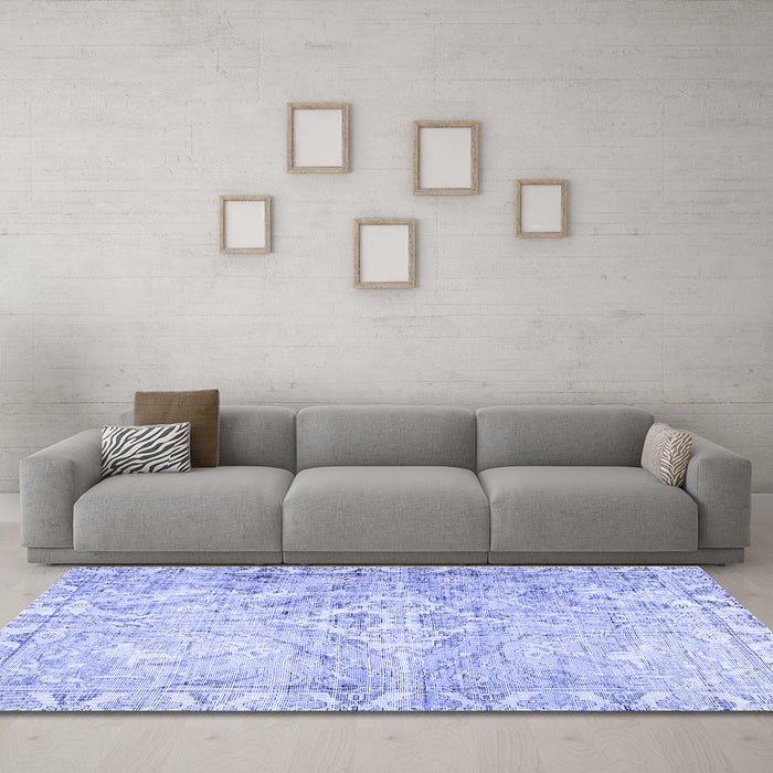 Machine Washable Persian Blue Traditional Rug in a Living Room, wshtr4027blu
