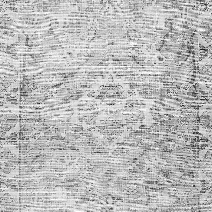 Serging Thickness of Machine Washable Persian Gray Traditional Rug, wshtr4027gry