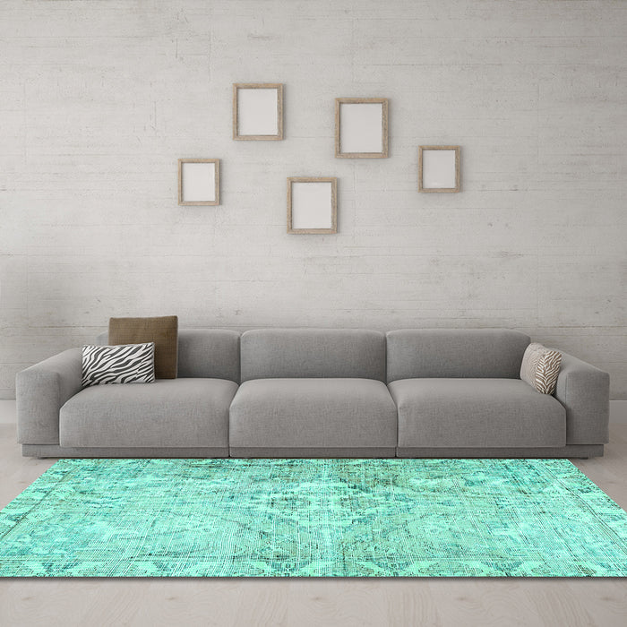 Machine Washable Persian Turquoise Traditional Area Rugs in a Living Room,, wshtr4027turq