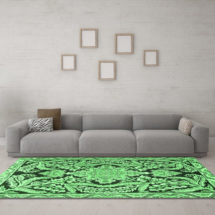 Machine Washable Persian Emerald Green Traditional Area Rugs in a Living Room,, wshtr4029emgrn