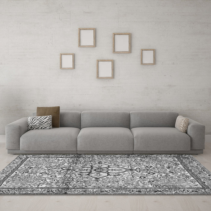 Machine Washable Persian Gray Traditional Rug in a Living Room,, wshtr4034gry