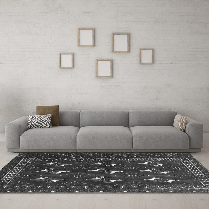 Machine Washable Persian Gray Traditional Rug in a Living Room,, wshtr4036gry