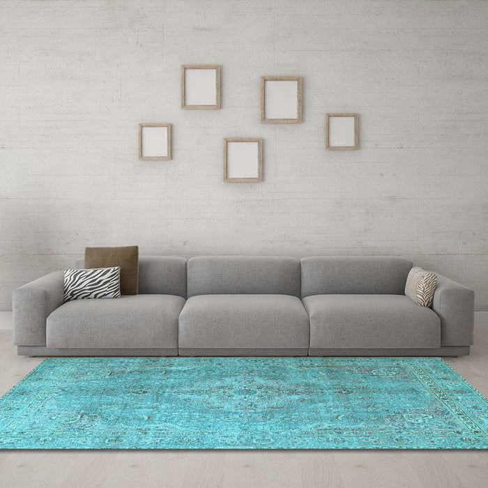 Machine Washable Persian Light Blue Traditional Rug in a Living Room, wshtr4039lblu