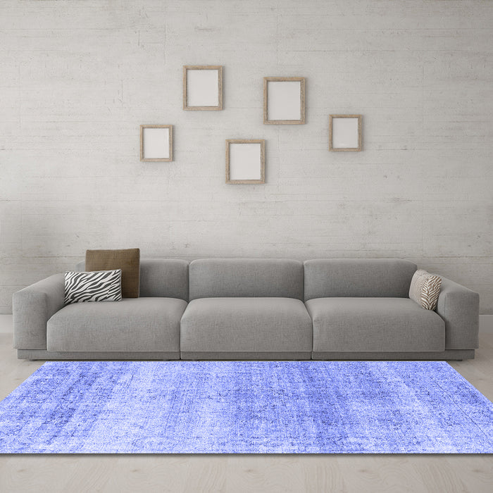 Machine Washable Persian Blue Traditional Rug in a Living Room, wshtr4042blu