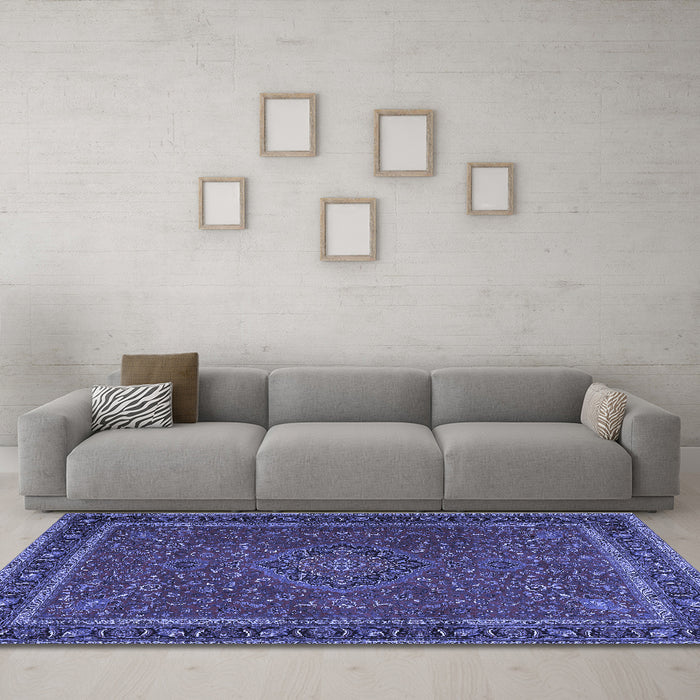Machine Washable Persian Blue Traditional Rug in a Living Room, wshtr4044blu