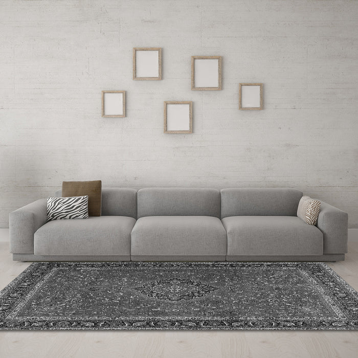Machine Washable Persian Gray Traditional Rug in a Living Room,, wshtr4044gry