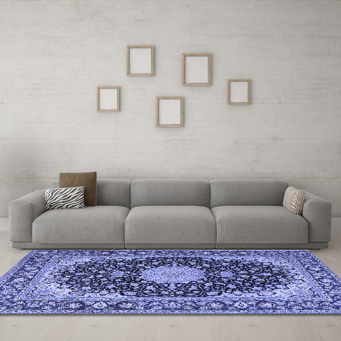 Machine Washable Medallion Blue Traditional Rug in a Living Room, wshtr4047blu