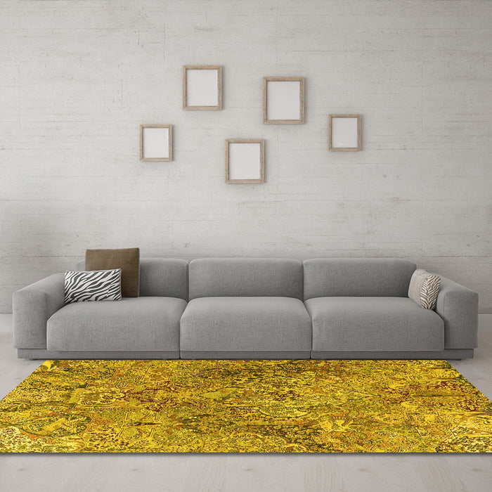 Machine Washable Persian Yellow Traditional Rug in a Living Room, wshtr4052yw