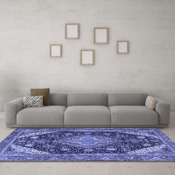 Machine Washable Persian Blue Traditional Rug in a Living Room, wshtr4054blu