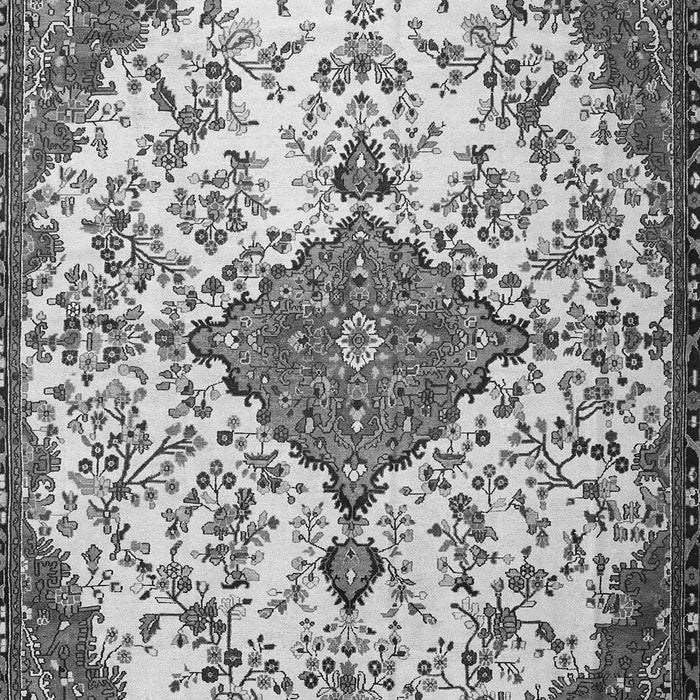 Serging Thickness of Machine Washable Persian Gray Traditional Rug, wshtr4056gry