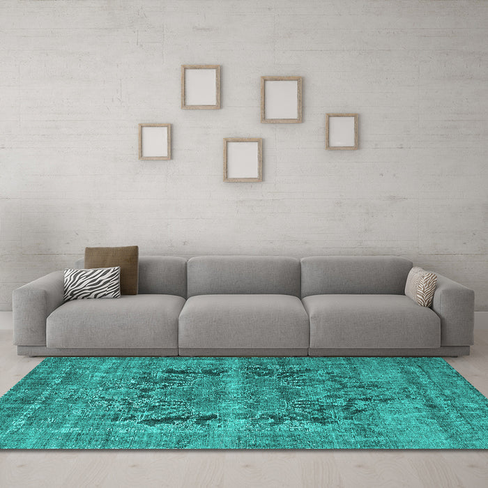 Machine Washable Persian Turquoise Traditional Area Rugs in a Living Room,, wshtr4057turq
