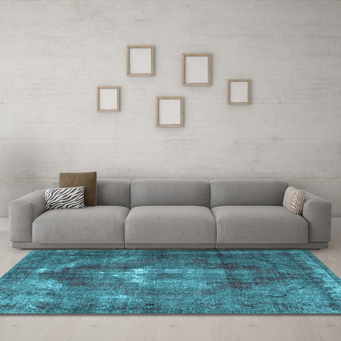 Machine Washable Persian Light Blue Traditional Rug in a Living Room, wshtr4058lblu